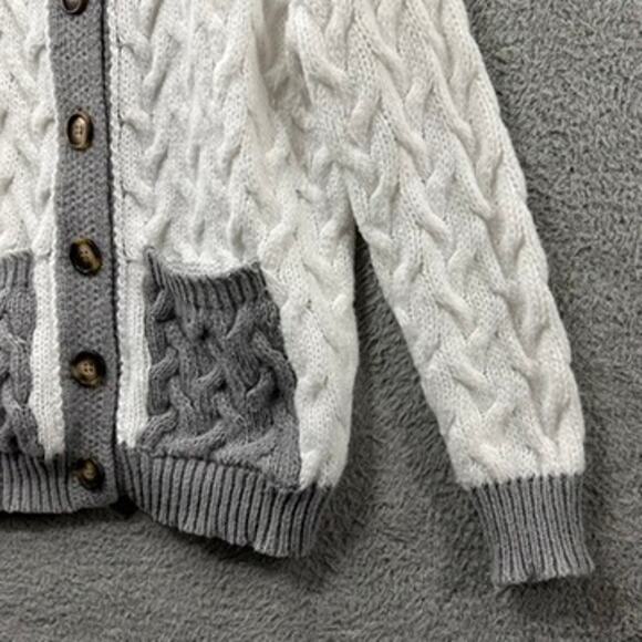 Lily by Firmiana Large Knit Sweater White With Gray Accents Soft Comfort Winter - Picture 7 of 10